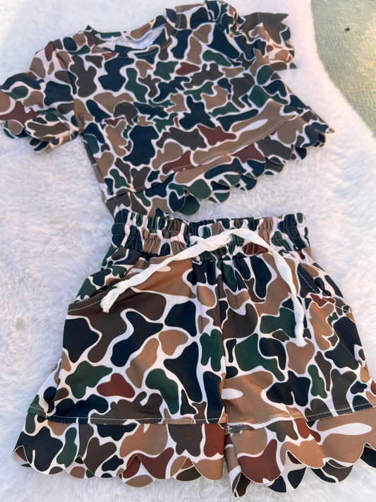 Girls Scalloped shorts set in Timber Pine Camo