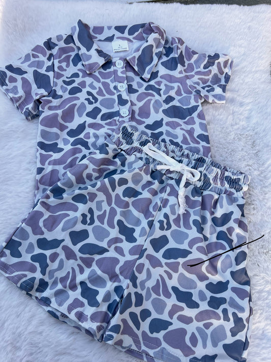 Shirt and Shorts set in Mossy Oak