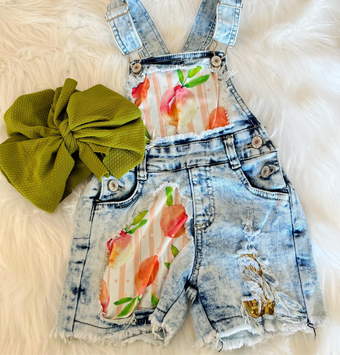 Peach short overalls