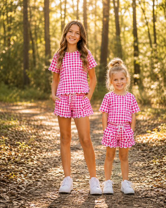 Girls Scalloped shorts set in Gingham Pink